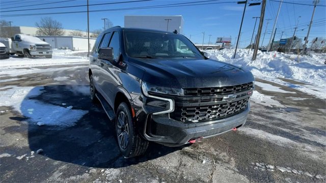 Used 2024 Chevrolet Tahoe Z71 w/ Luxury Package image 4