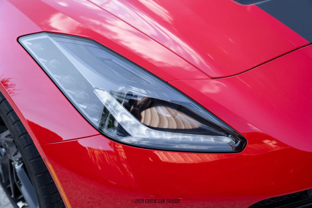 Used 2019 Chevrolet Corvette Stingray Coupe w/ Carbon Flash Badge Package image 81