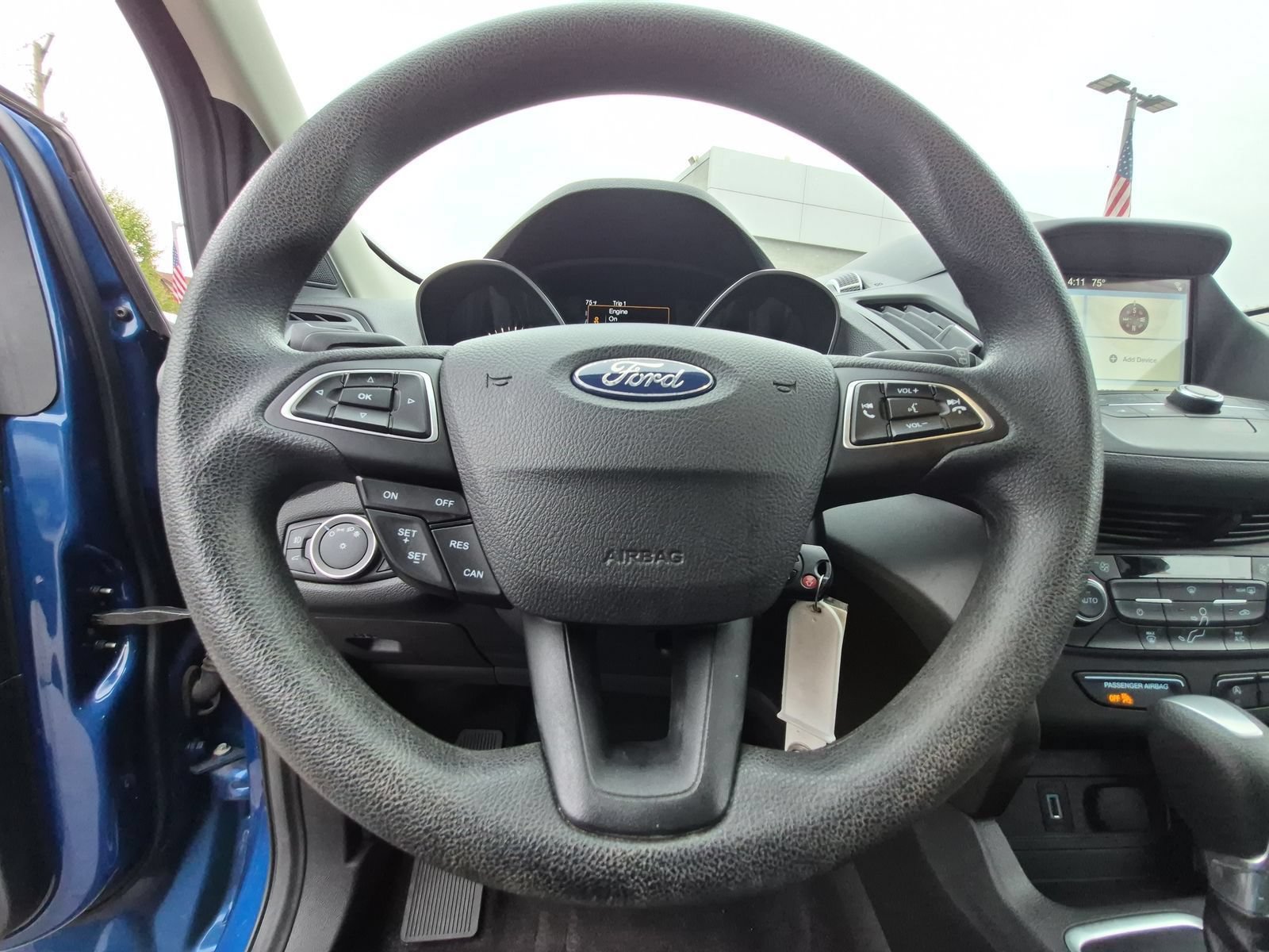 Used 2017 Ford Escape SE w/ Equipment Group 201A FWD image 22