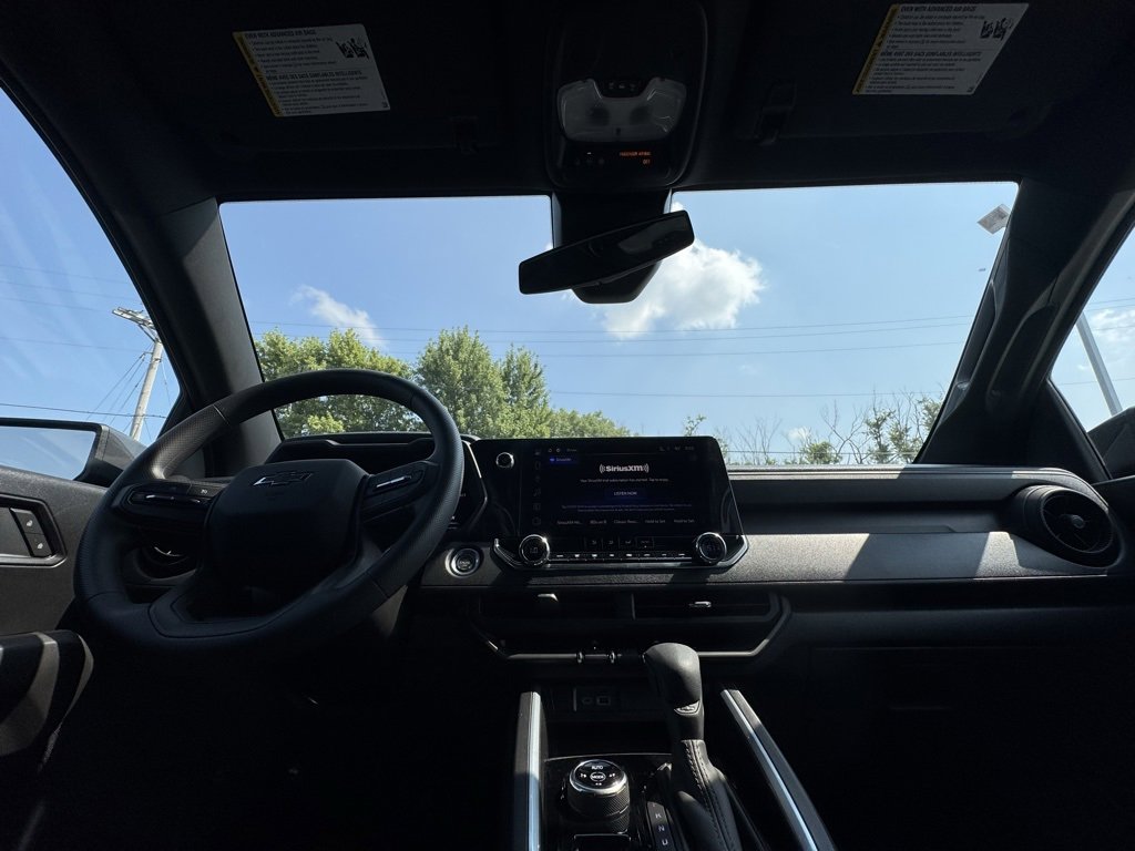 Used 2025 Chevrolet Colorado Trail Boss image 41