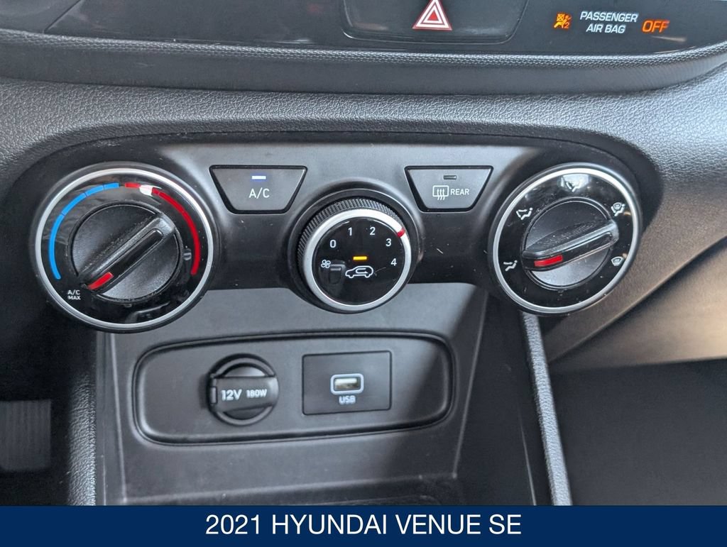 Certified 2021 Hyundai Venue SE FWD image 23