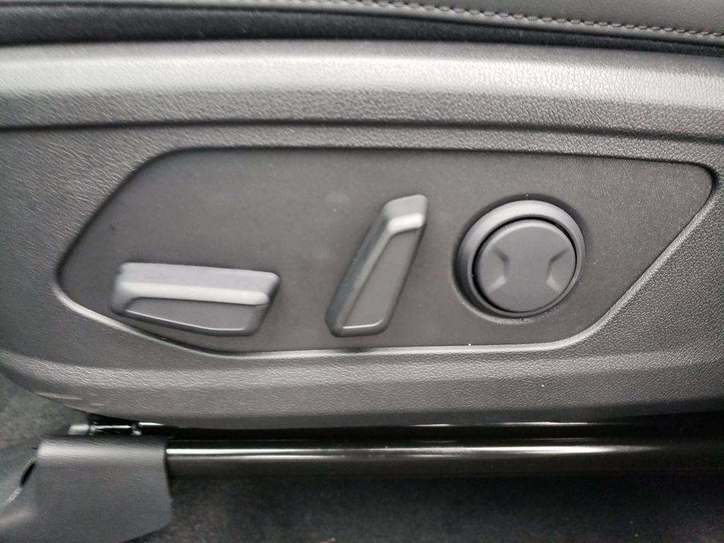 New 2026 Kia Sorento S FWD image 15