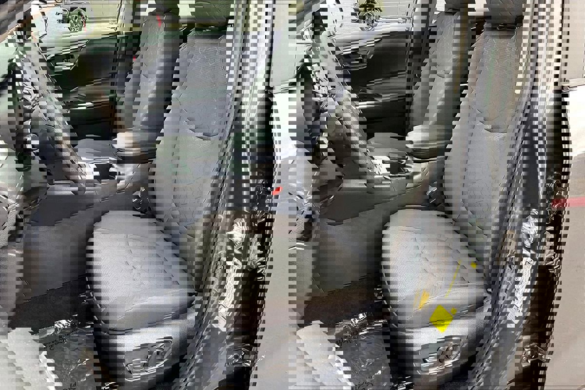 Used 2024 Toyota RAV4 XLE image 16
