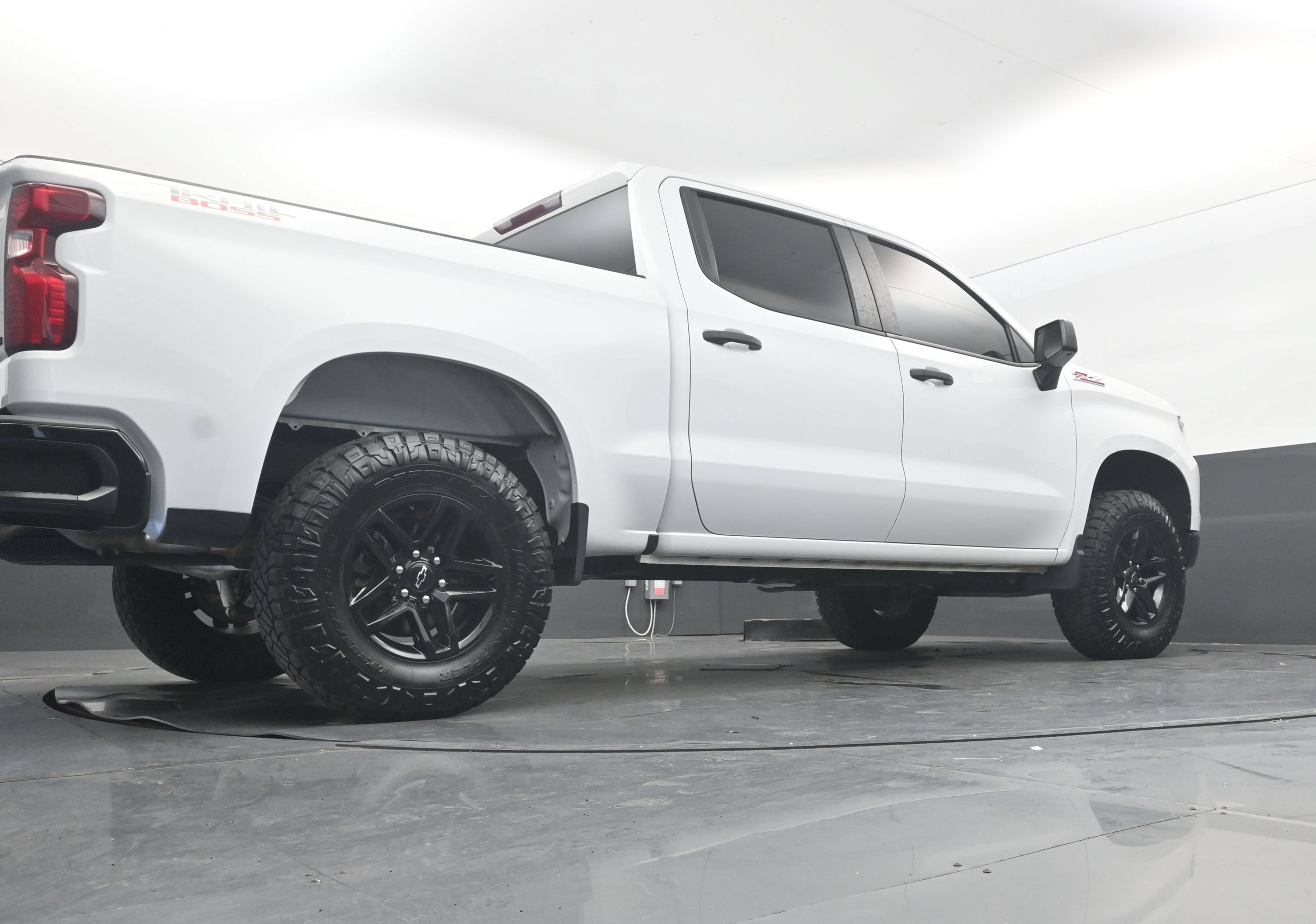 Used 2022 Chevrolet Silverado 1500 Custom Trail Boss w/ LPO, Dark Essentials Package AWD/4WD image 37