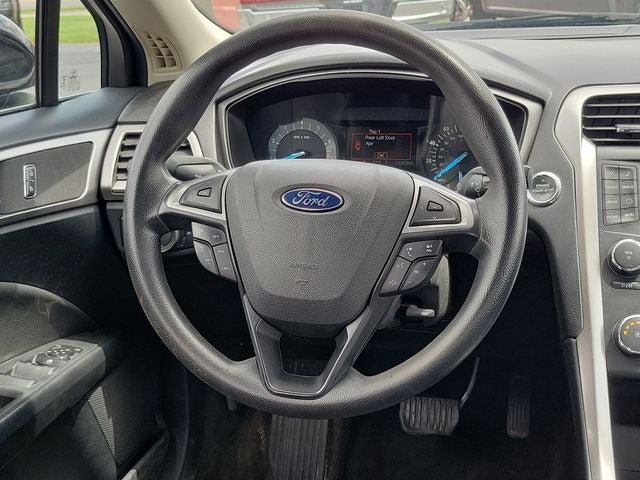 Used 2018 Ford Fusion SE FWD image 29