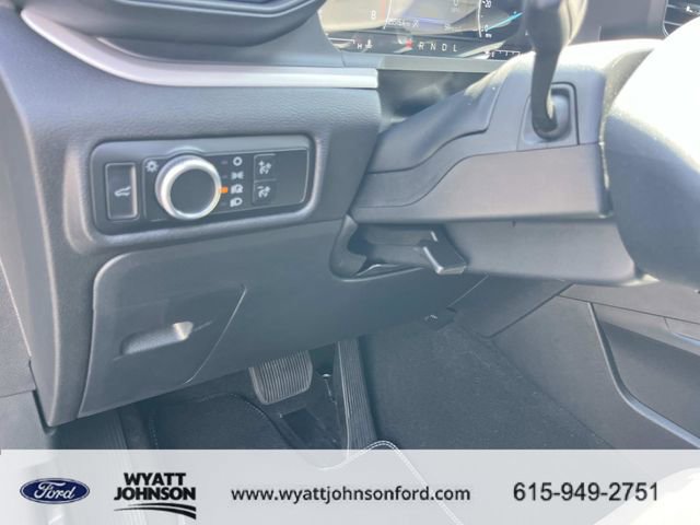 Certified 2024 Ford Explorer XLT RWD image 32