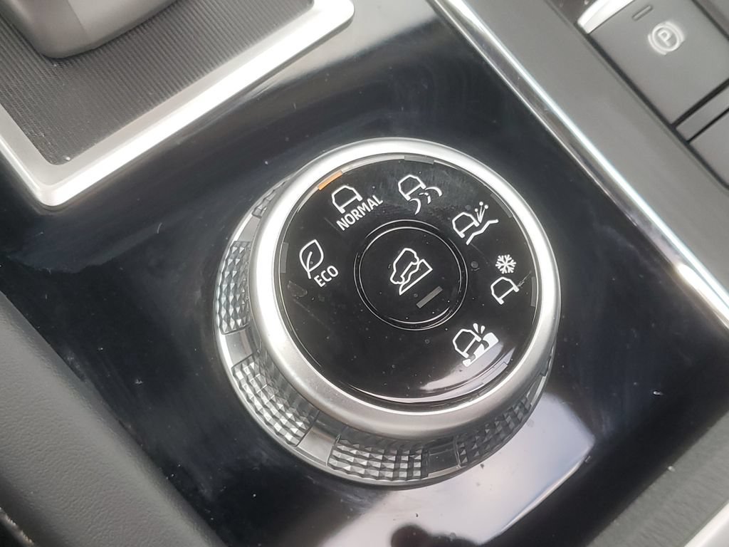 Used 2024 Mitsubishi Outlander SE AWD/4WD image 34