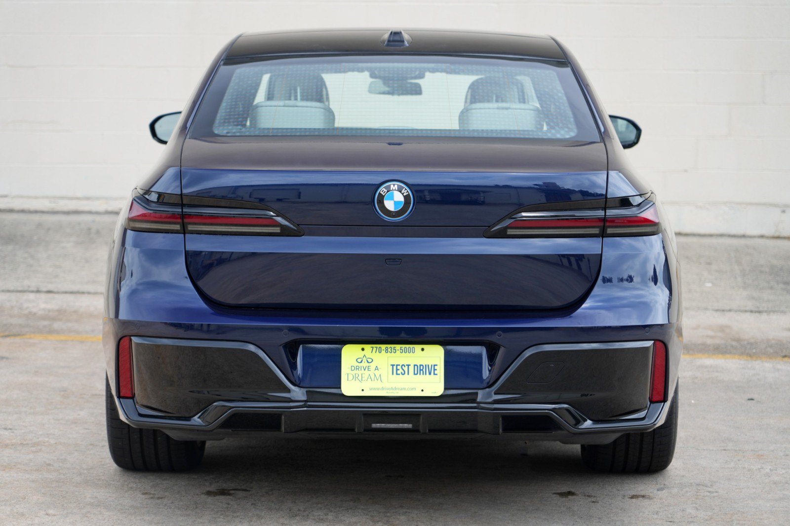Used 2023 BMW i7 xDrive60 AWD/4WD image 67