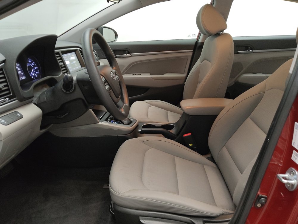 Used 2017 Hyundai Elantra SE image 17