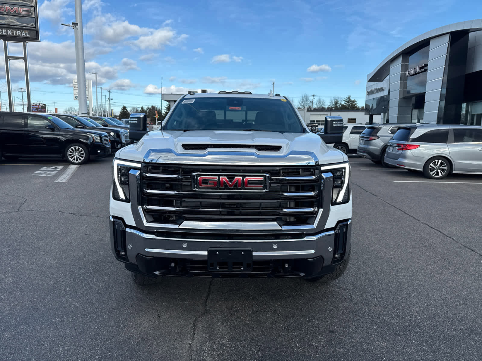 New 2026 GMC Sierra 2500 SLT w/ SLT Premium Package image 2