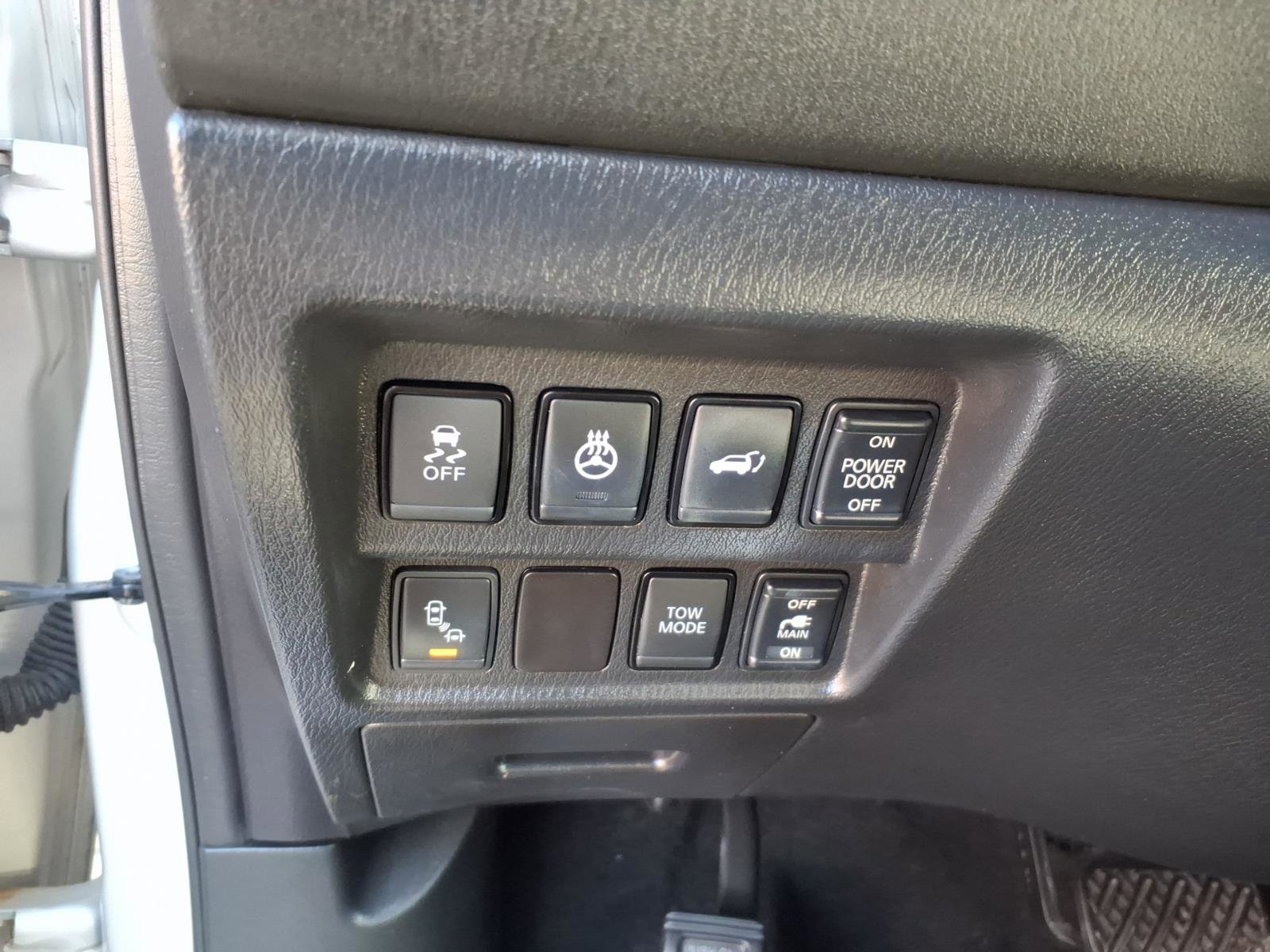 Used 2017 Nissan Pathfinder Platinum w/ Family Entertainment Package AWD/4WD image 20