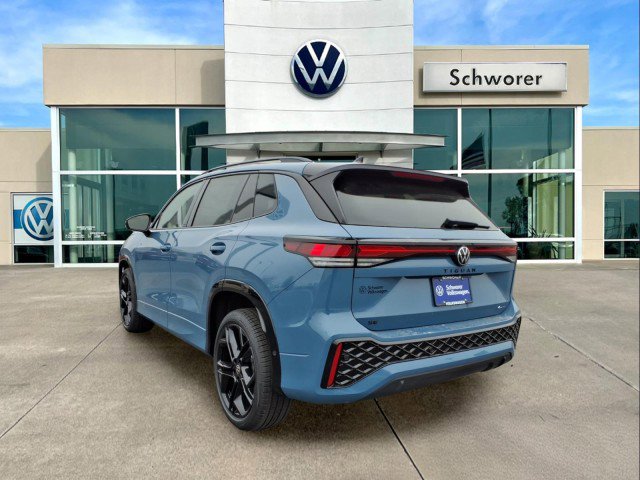 New 2026 Volkswagen Tiguan SE R-Line image 3