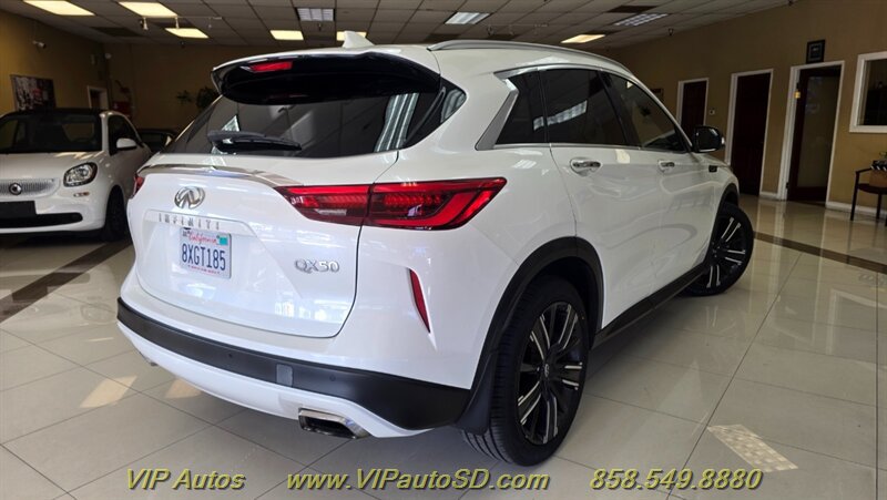 Used 2021 INFINITI QX50 Luxe w/ Appearance Package FWD image 4