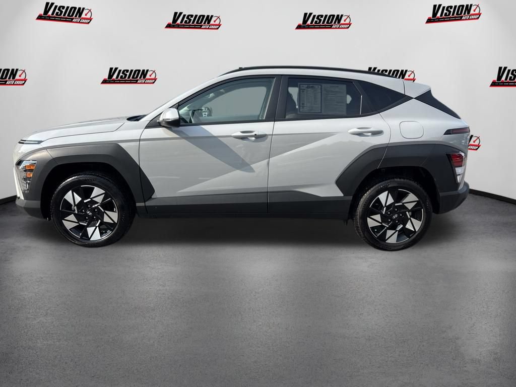 Certified 2024 Hyundai Kona SEL AWD/4WD image 8