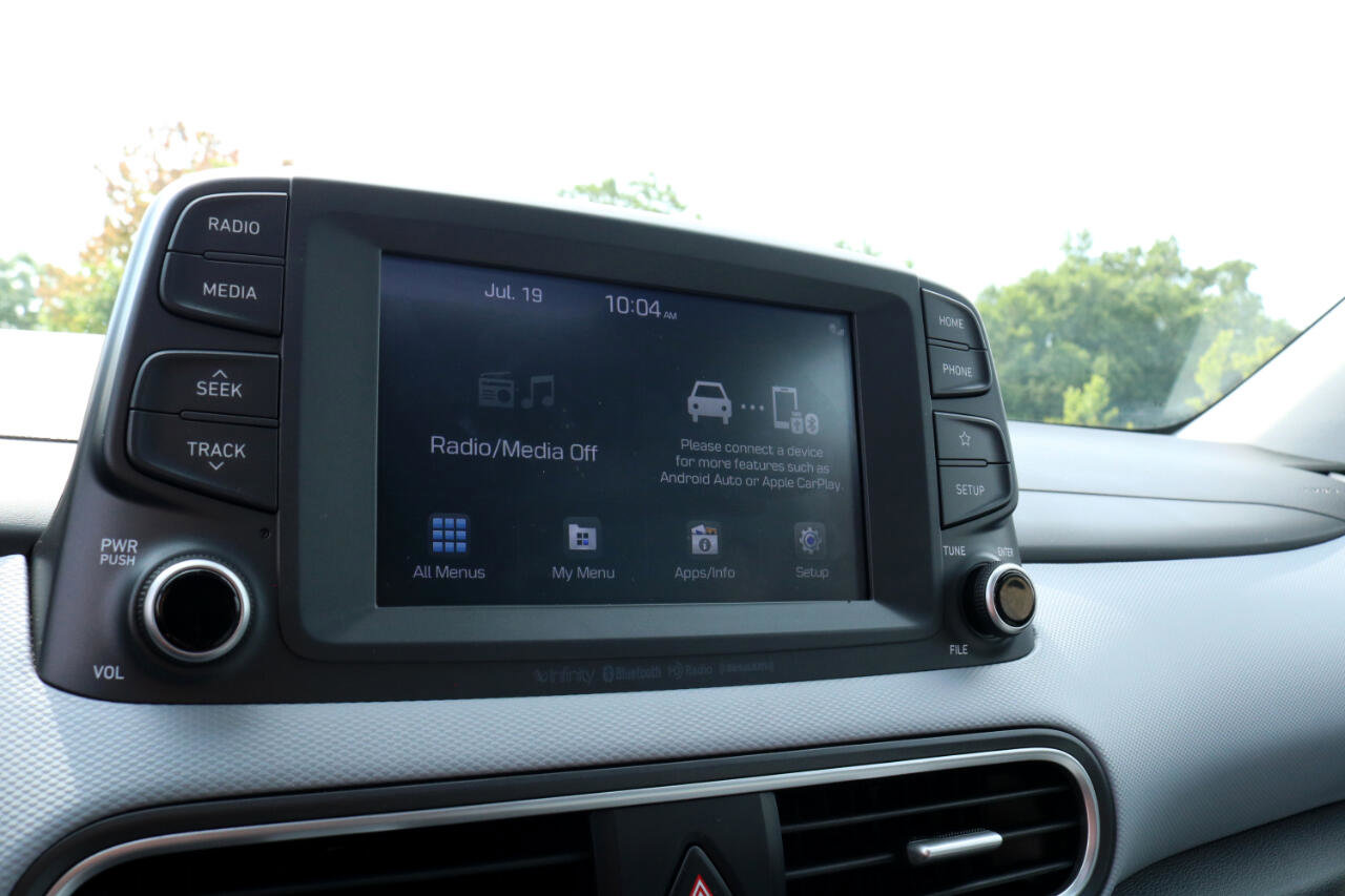 Used 2021 Hyundai Kona Limited w/ Winter Weather Package image 24