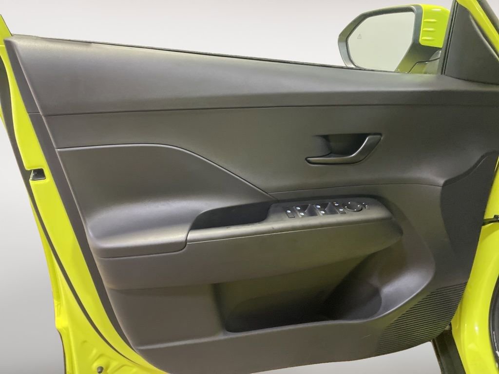 New 2026 Hyundai Kona SE AWD/4WD image 18