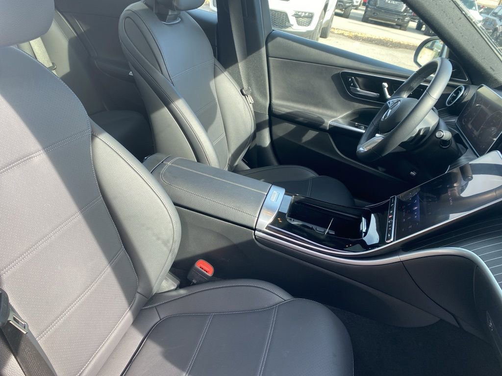 Used 2024 Mercedes-Benz C 300 4MATIC Sedan image 9