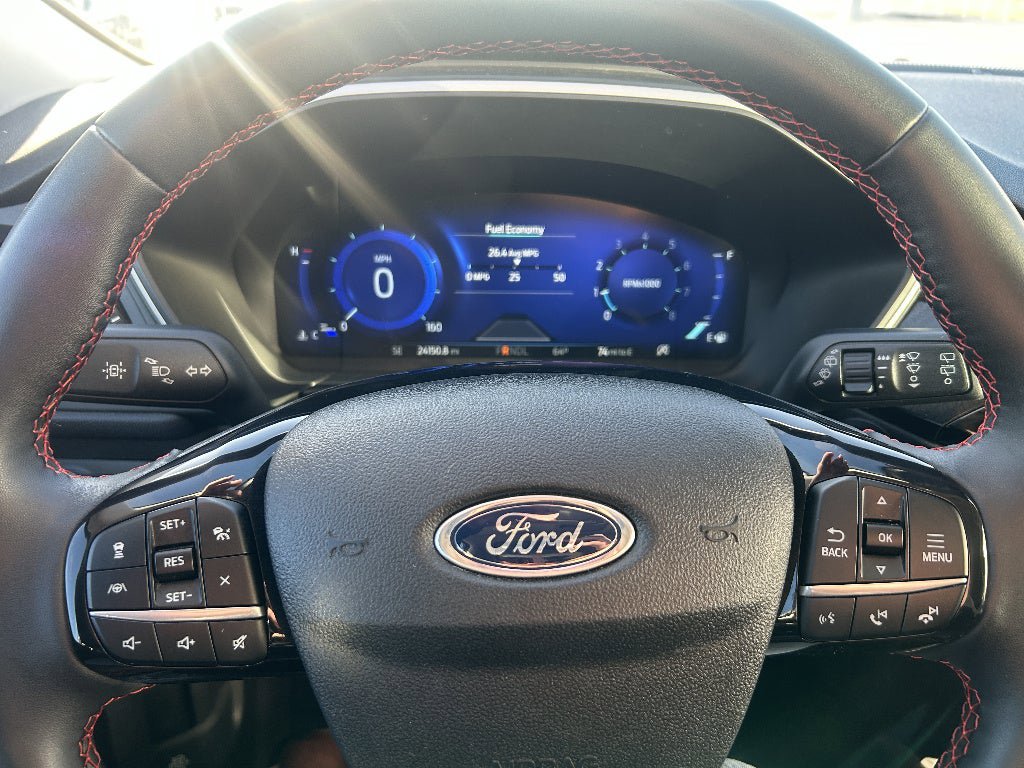Used 2022 Ford Escape SEL w/ SEL Stealth AWD Package image 15