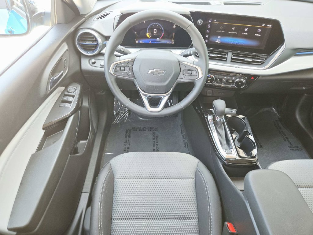 Used 2026 Chevrolet Trax LT w/ Driver Confidence Package FWD image 10