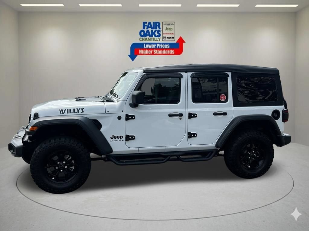 Used 2025 Jeep Wrangler Unlimited Sport AWD/4WD image 12