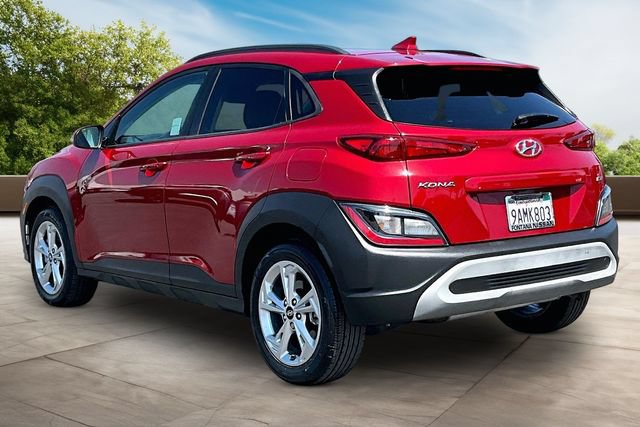 Used 2022 Hyundai Kona SEL w/ Cargo Package AWD/4WD image 4