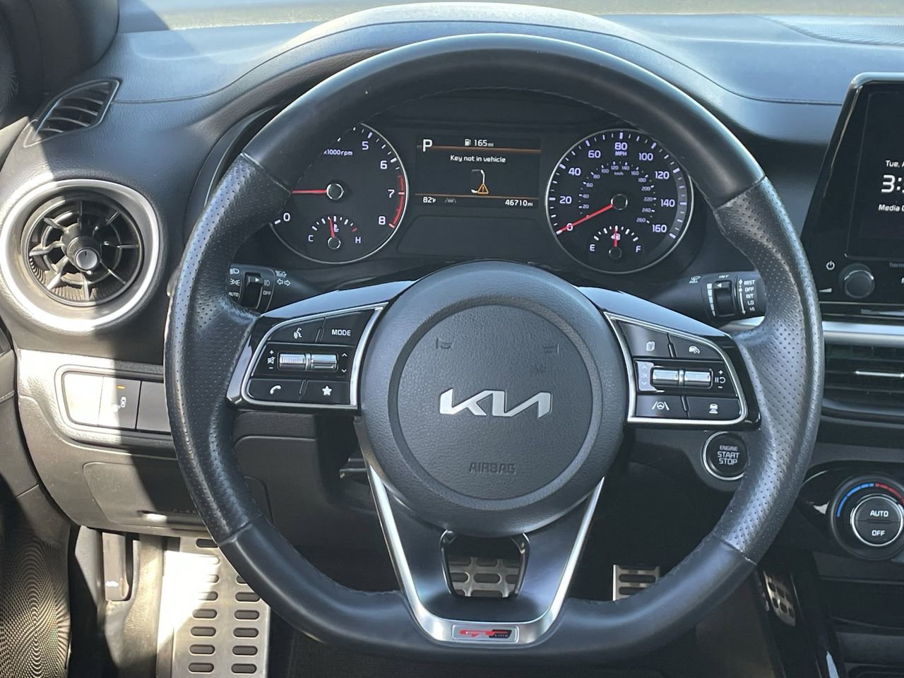 Used 2024 Kia Forte GT-Line w/ GT-Line Premium Package image 19