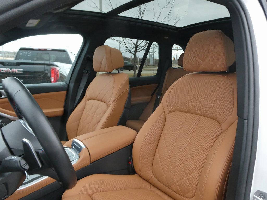 Used 2026 BMW X5 M60i AWD/4WD image 54