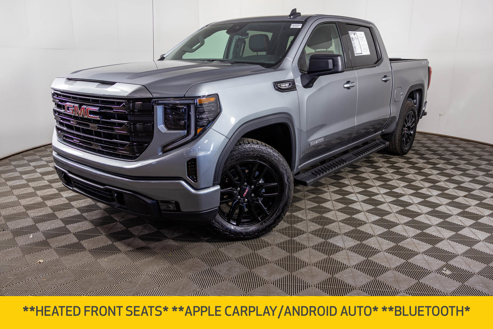 Used 2026 GMC Sierra 1500 Elevation AWD/4WD image 2
