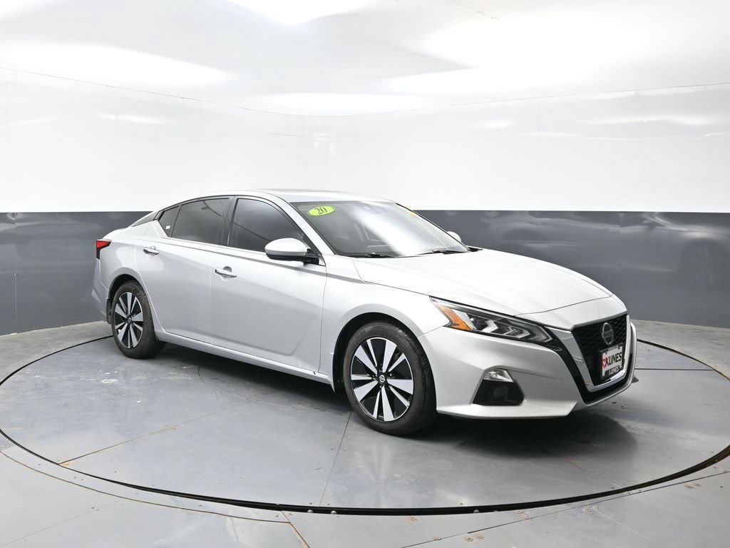 Used 2020 Nissan Altima 2.5 SV FWD image 5
