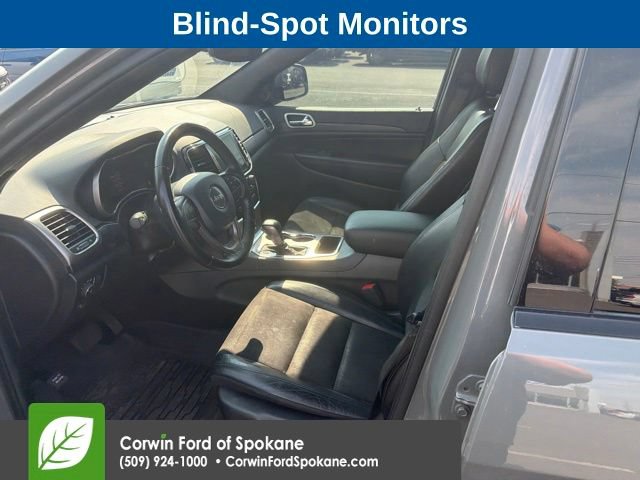 Used 2020 Jeep Grand Cherokee Altitude AWD/4WD image 2