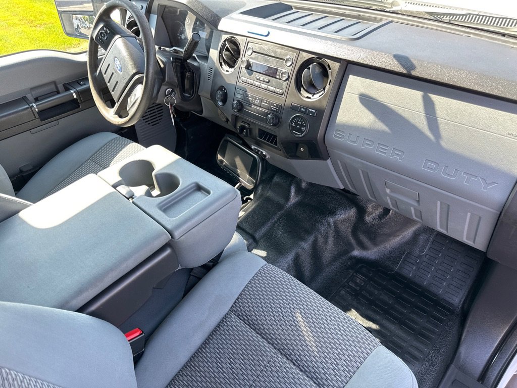 Used 2015 Ford F250 XL w/ Power Equipment Group image 7