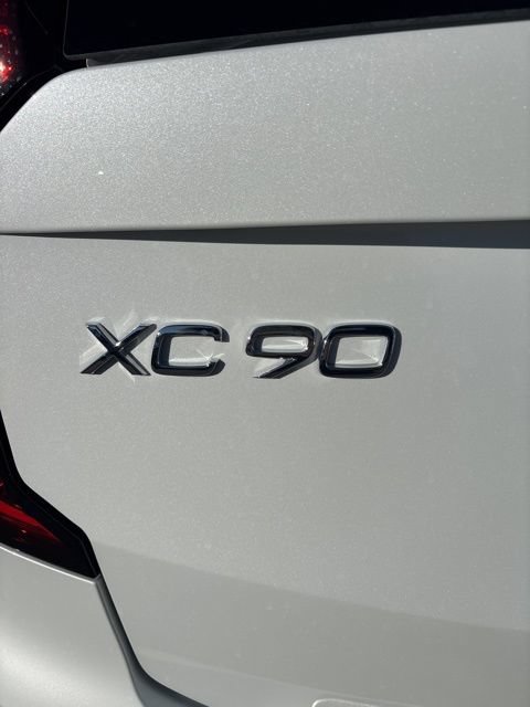 New 2026 Volvo XC90 B6 Plus w/ Protection Package Premier AWD/4WD image 6
