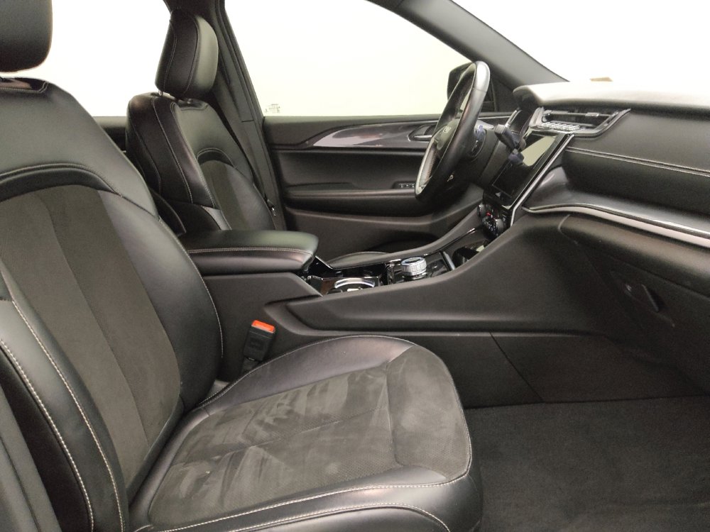 Used 2021 Jeep Grand Cherokee L Laredo image 21