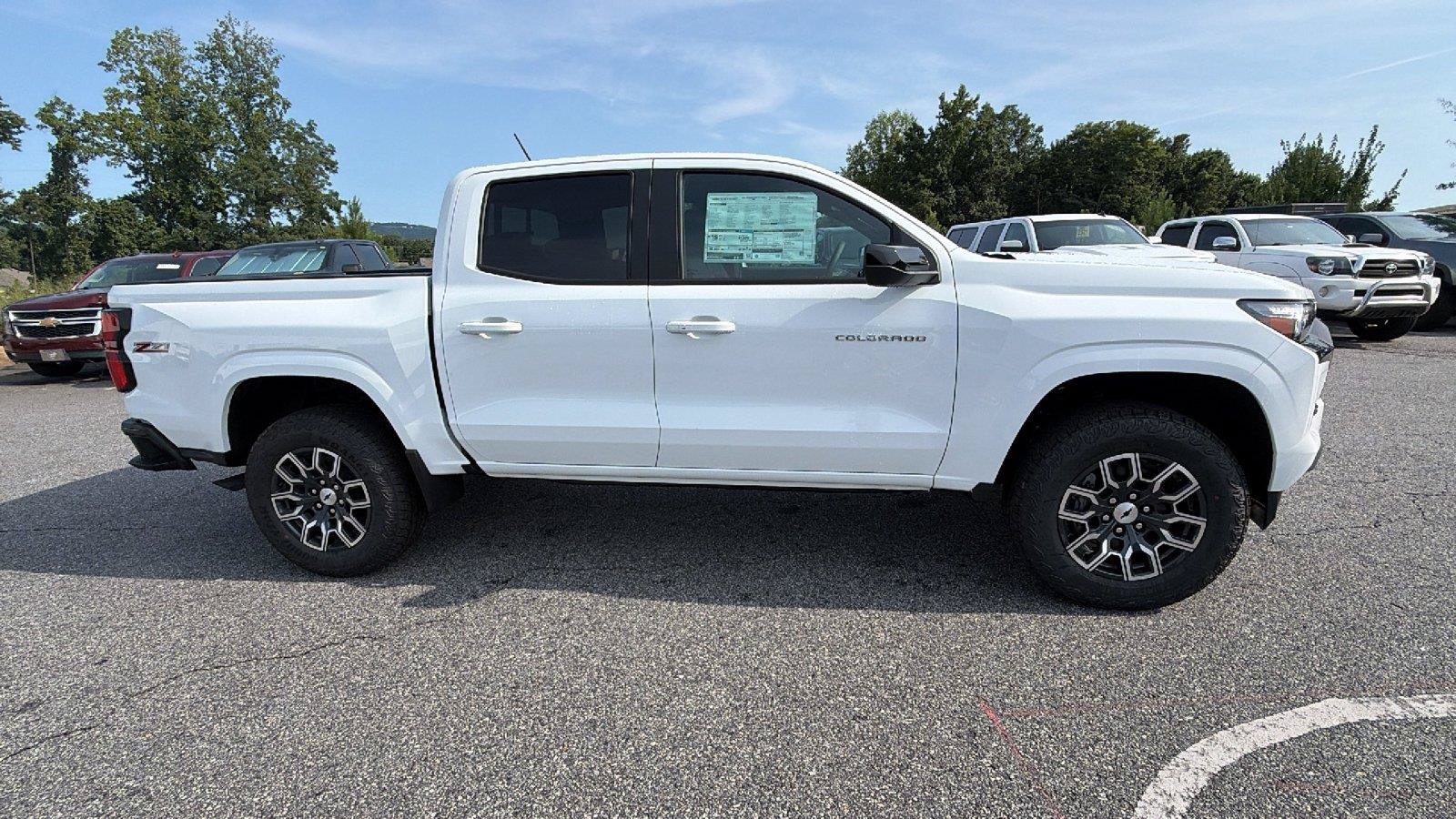 New 2026 Chevrolet Colorado Z71 w/ Technology Package AWD/4WD image 7