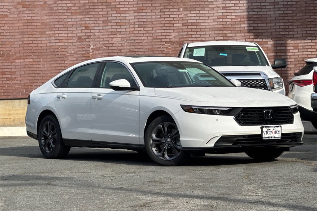 New 2025 Honda Accord EX-L image 2