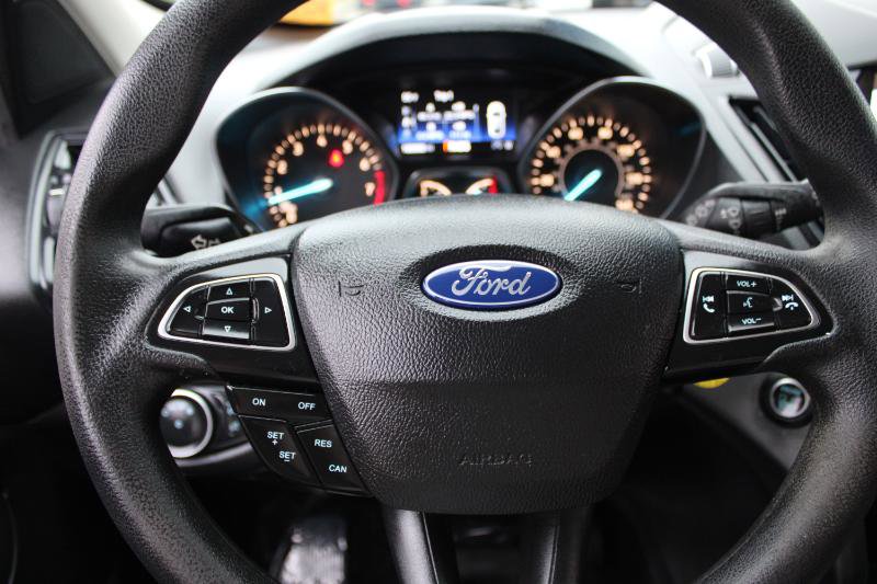 Used 2019 Ford Escape SE FWD image 10