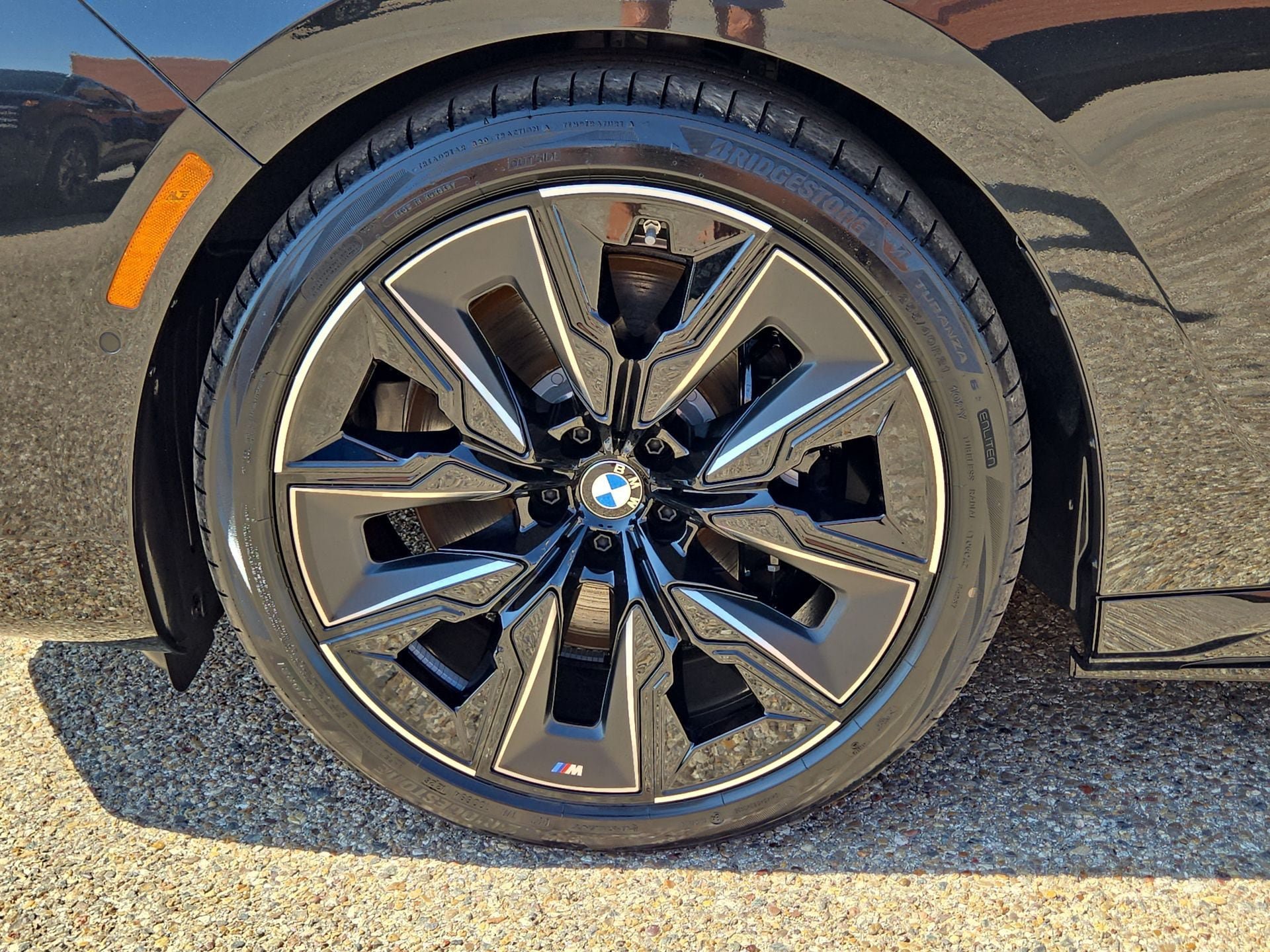 New 2026 BMW i7 xDrive60 AWD/4WD image 11