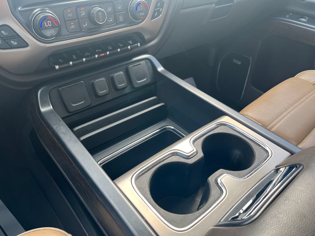 Used 2019 GMC Sierra 2500 Denali w/ Duramax Plus Package AWD/4WD image 25
