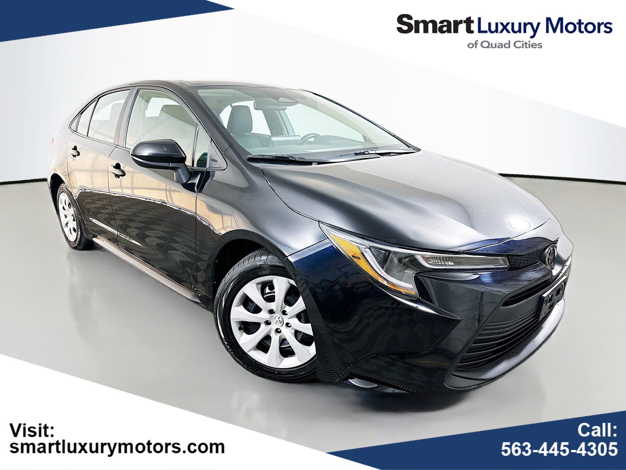 Used 2023 Toyota Corolla LE image 1