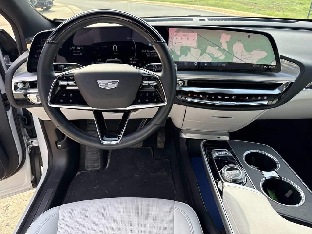 Certified 2024 Cadillac Lyriq Sport w/ LPO, Floor Liner Package AWD/4WD image 10