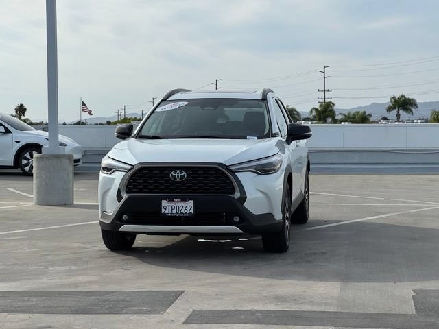 Used 2025 Toyota Corolla Cross XLE w/ Convenience Package FWD image 6