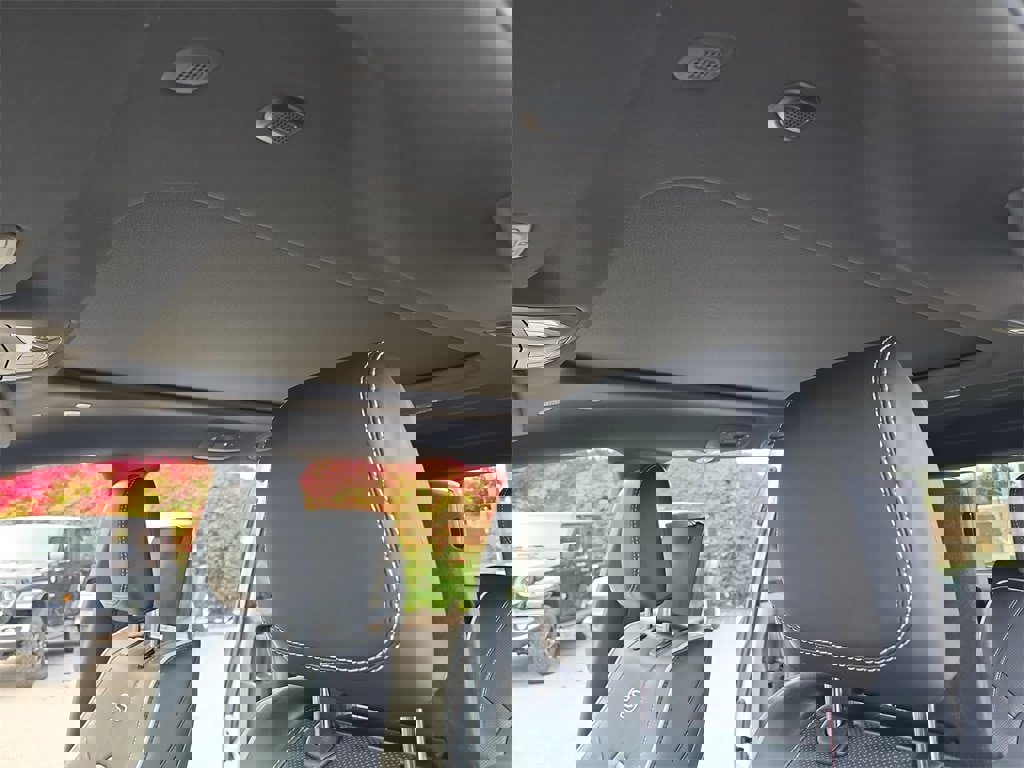 New 2026 Chrysler Pacifica Limited image 33