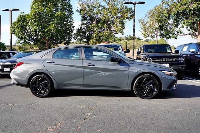 New 2026 Hyundai Elantra Sport FWD image 7