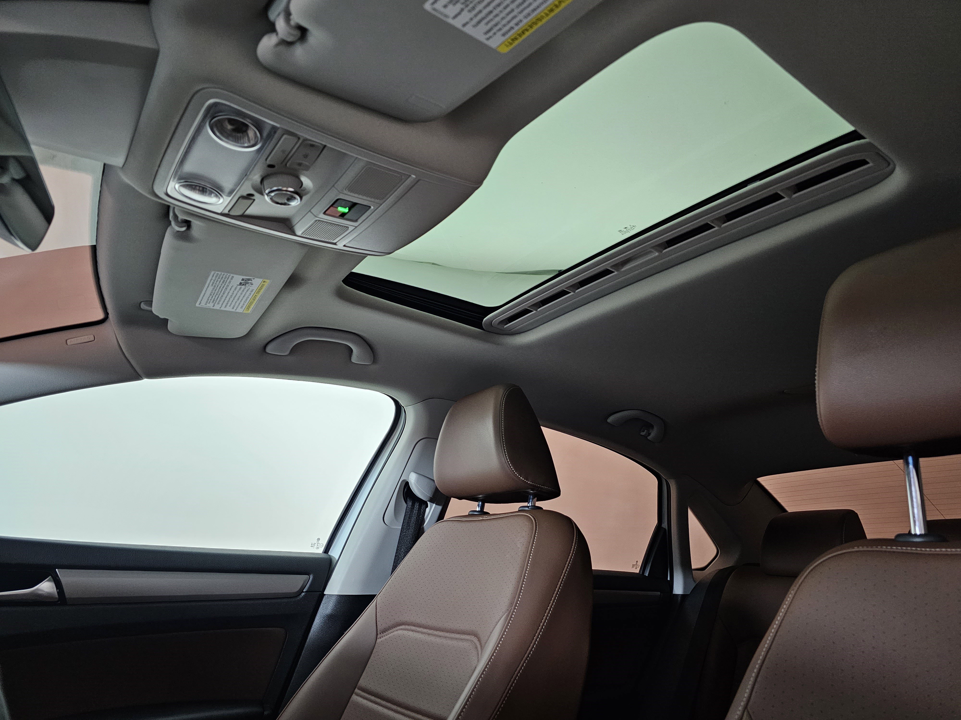 Used 2021 Volkswagen Passat 2.0T SE image 10