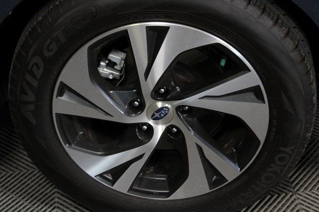 Used 2025 Subaru Legacy Premium image 9