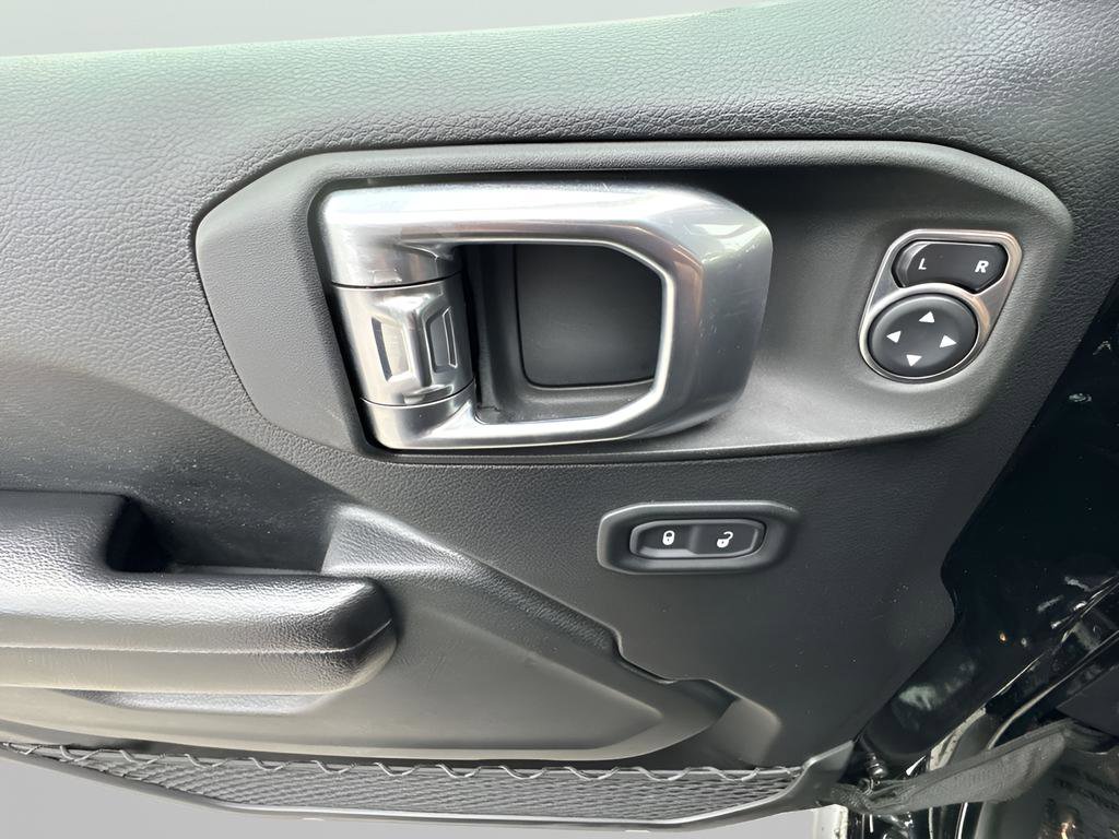 Used 2021 Jeep Wrangler Rubicon image 15