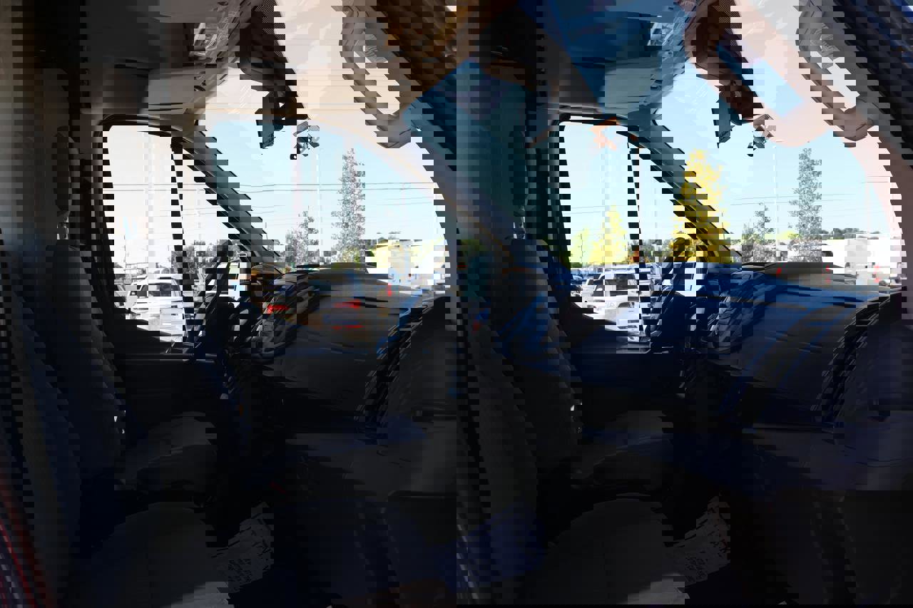 Used 2019 Ford Transit 250 148 High Roof Extended image 18