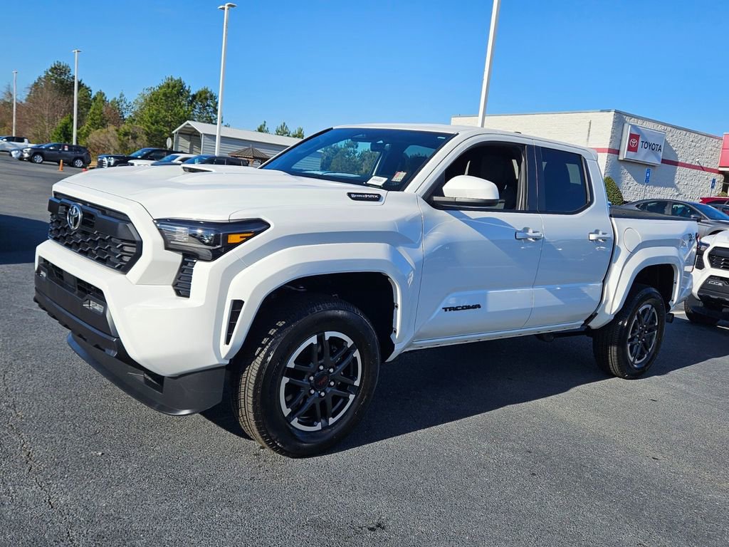 Used 2024 Toyota Tacoma TRD Sport image 3