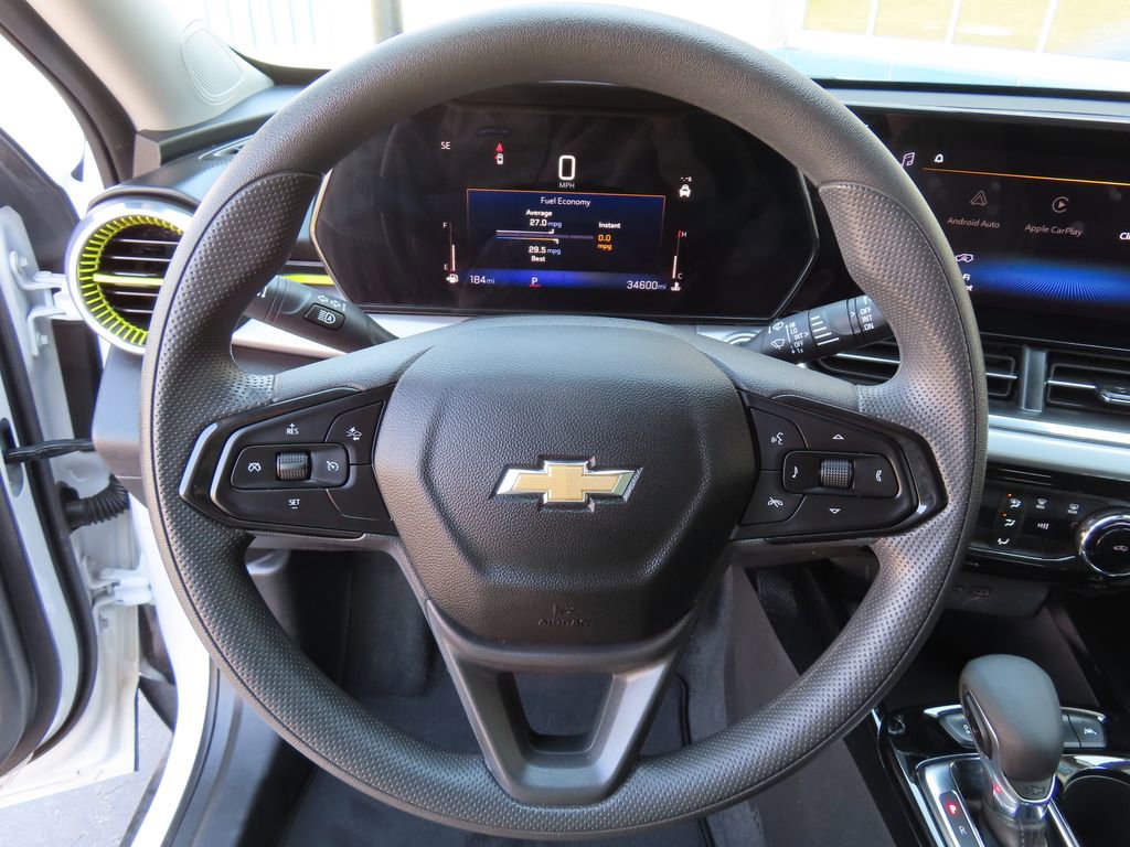 Certified 2025 Chevrolet Trax LT image 12