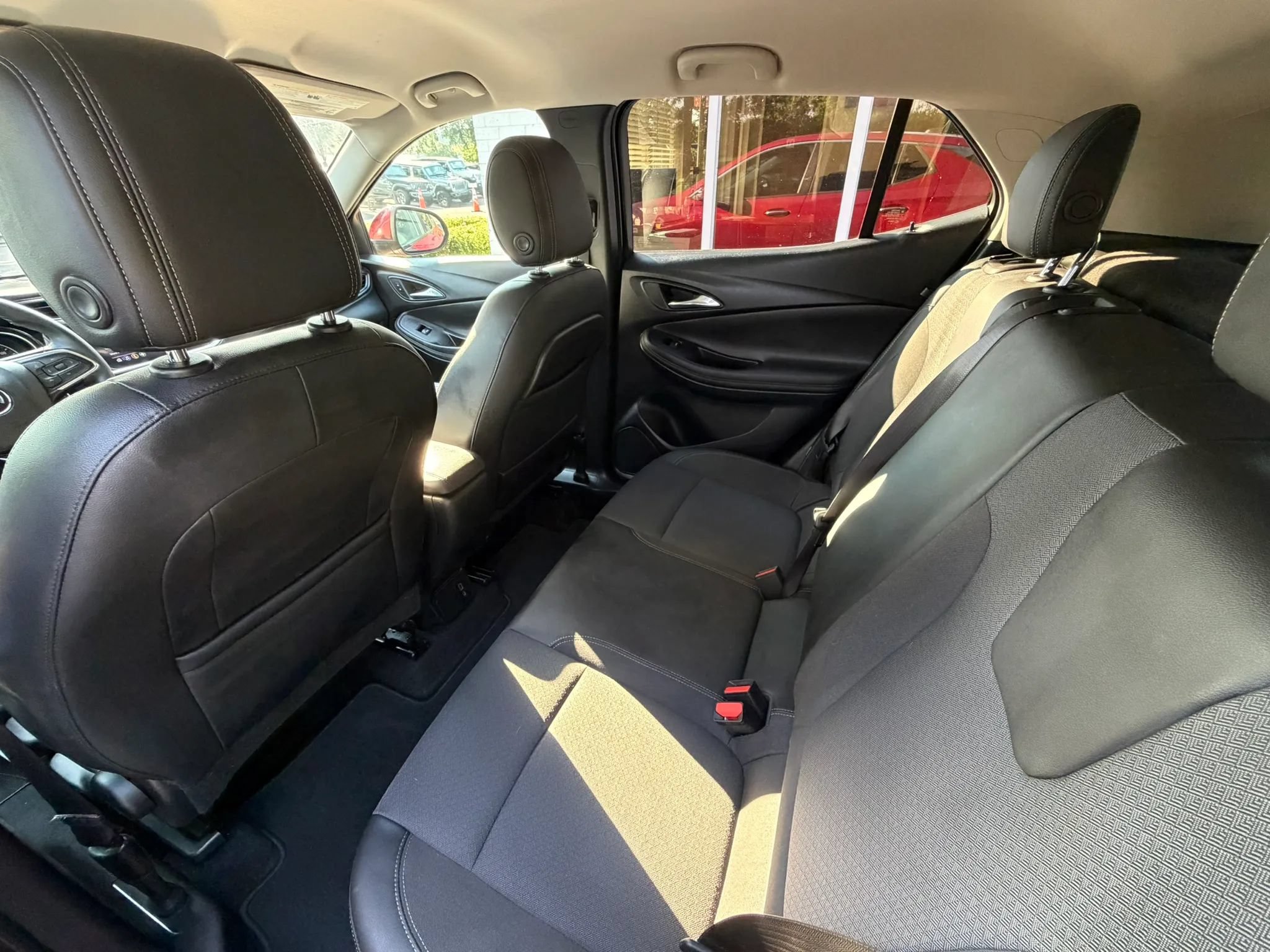 Used 2021 Buick Encore GX Preferred FWD image 16